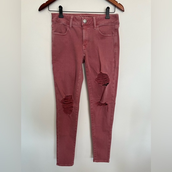 American eagle Women's Distressed Pink Jeans size 4 - Picture 2 of 5
